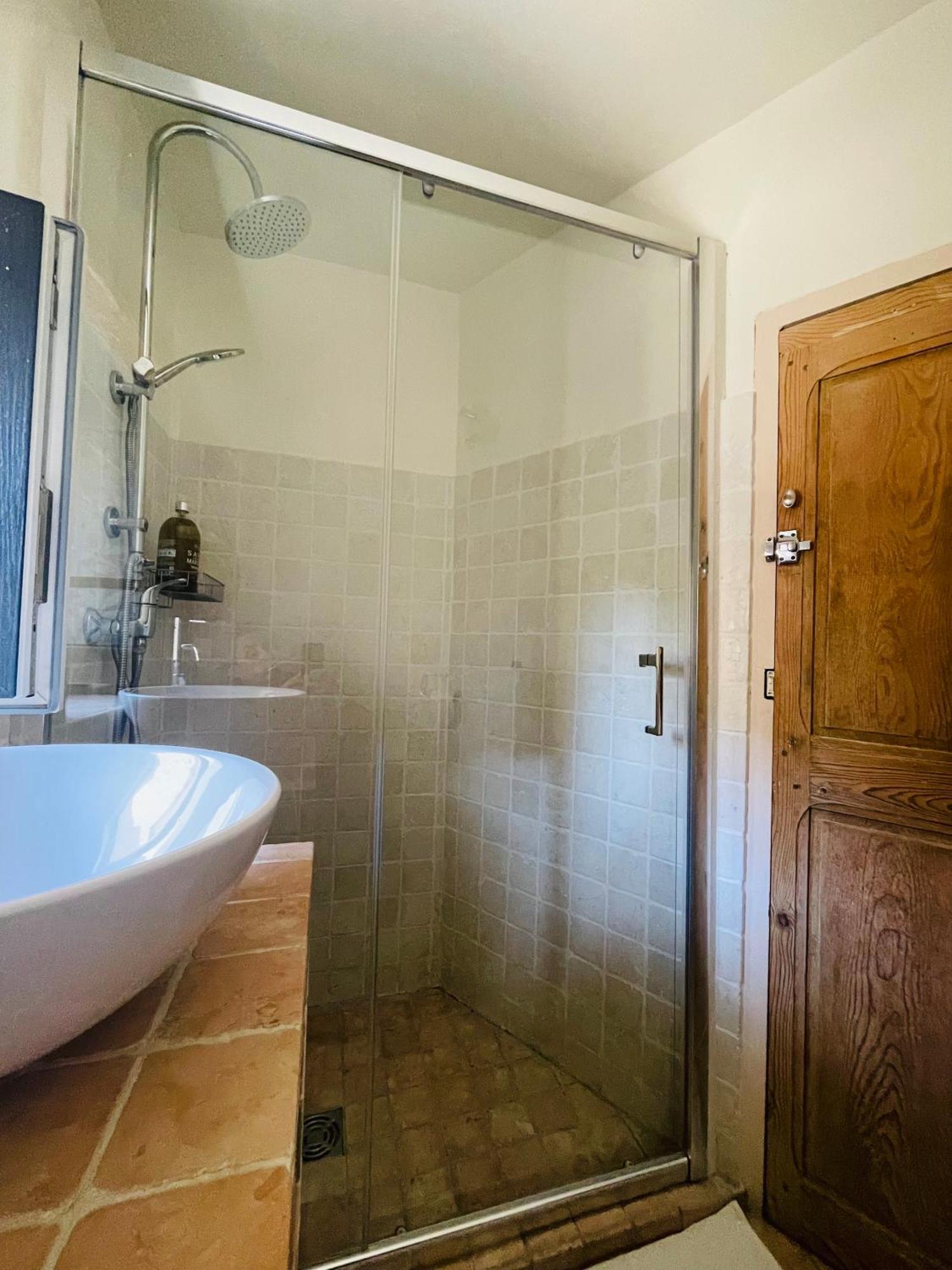 Maison Des Bourgades Saint-Julien-de-Peyrolas Esterno foto